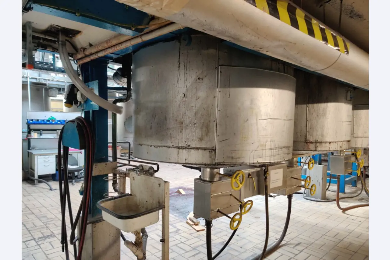 Cadre de tension, installation de postcombustion thermique et divers équipements mécaniques-3