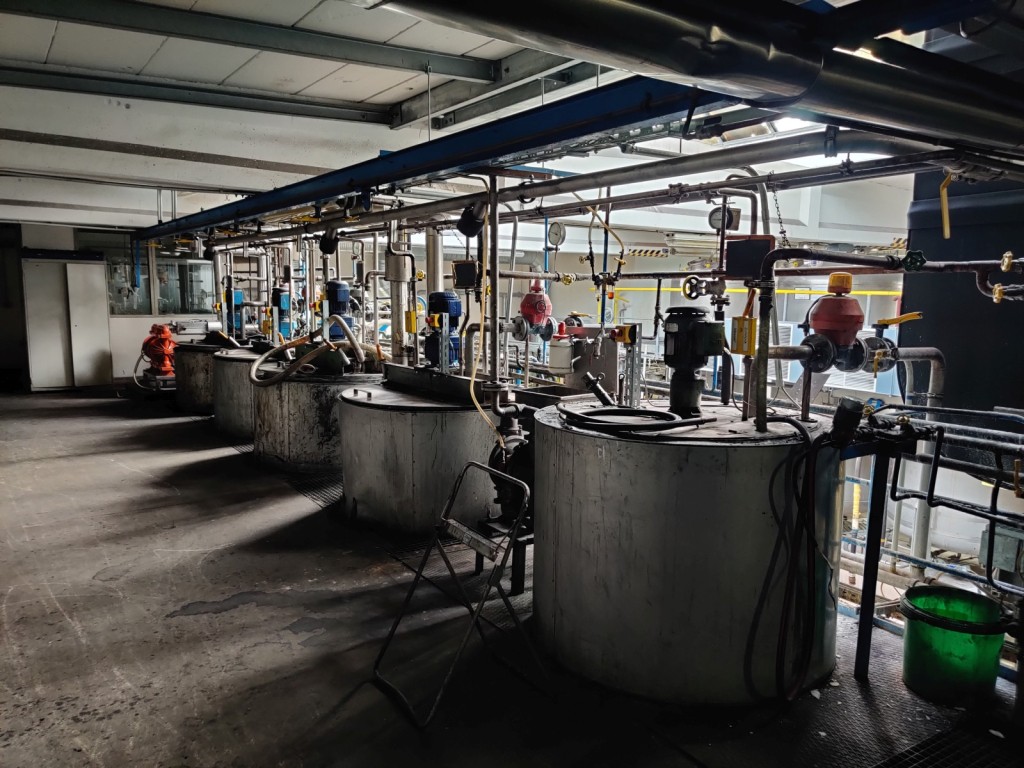 Cadre de tension, installation de postcombustion thermique et divers équipements mécaniques-31