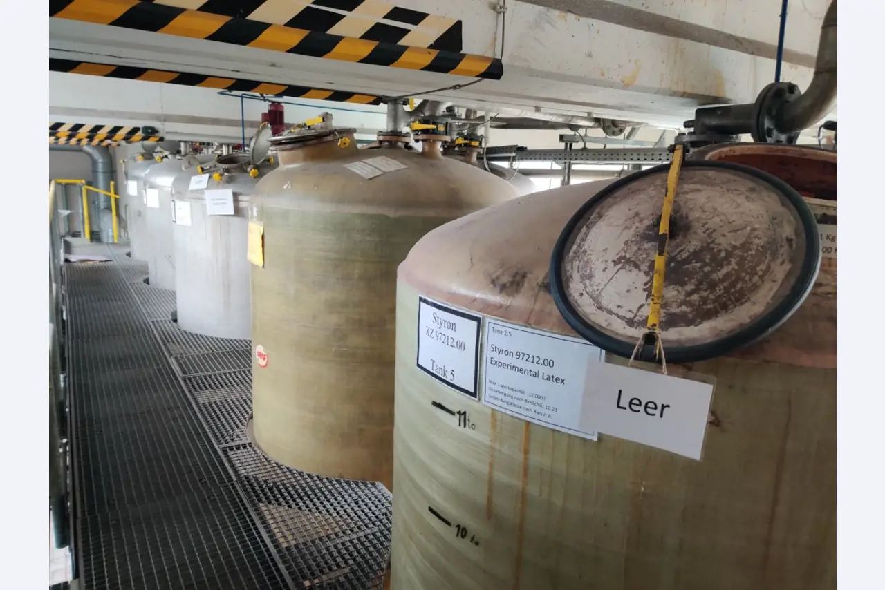 Cadre de tension, installation de postcombustion thermique et divers équipements mécaniques-37