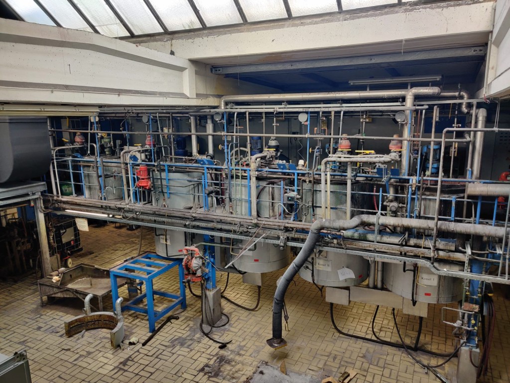 Cadre de tension, installation de postcombustion thermique et divers équipements mécaniques-41