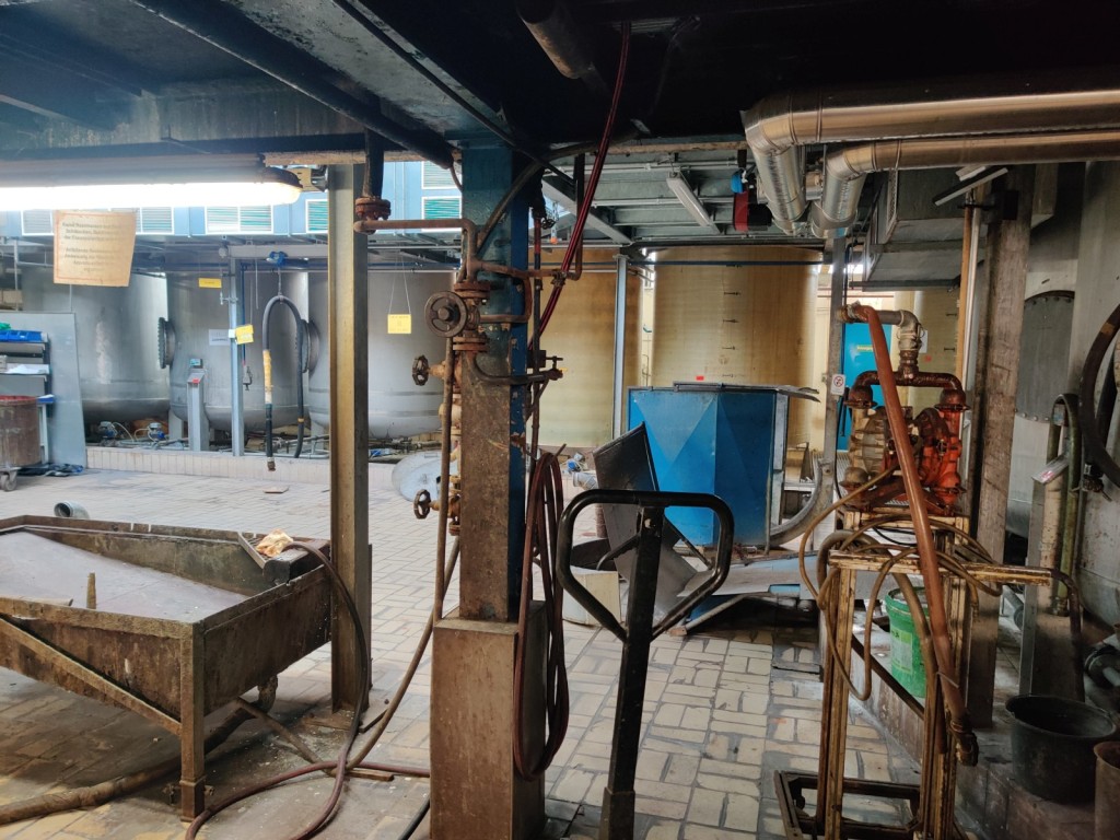 Cadre de tension, installation de postcombustion thermique et divers équipements mécaniques-44