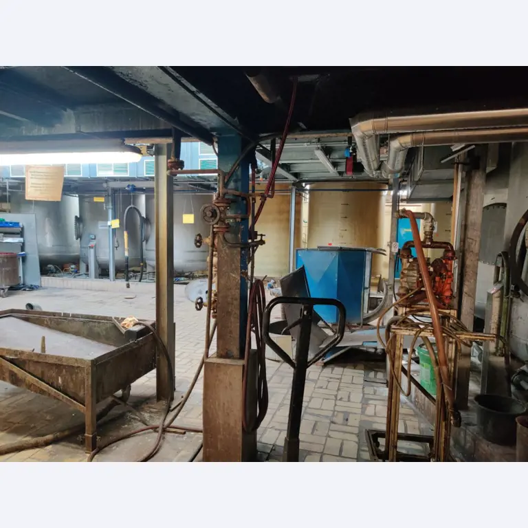 Cadre de tension, installation de postcombustion thermique et divers équipements mécaniques-44