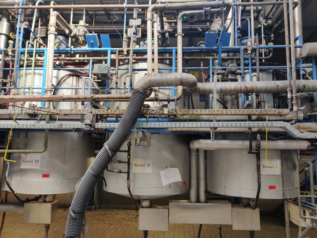 Cadre de tension, installation de postcombustion thermique et divers équipements mécaniques-6