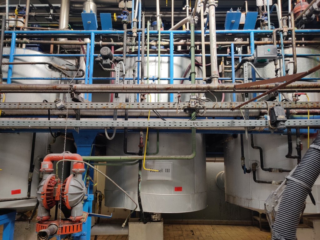 Cadre de tension, installation de postcombustion thermique et divers équipements mécaniques-7