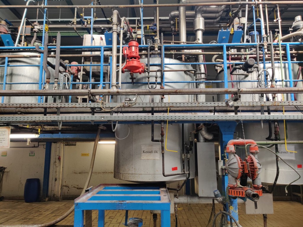 Cadre de tension, installation de postcombustion thermique et divers équipements mécaniques-8