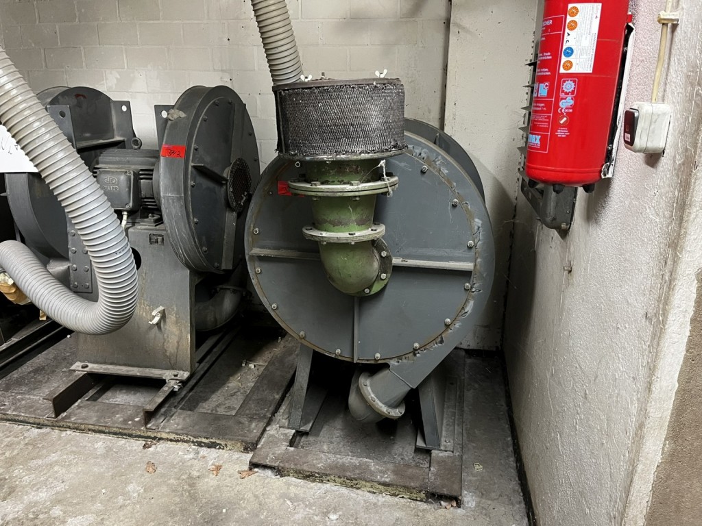 Cadre de tension, installation de postcombustion thermique et divers équipements mécaniques-12