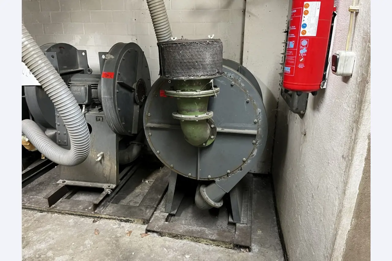 Cadre de tension, installation de postcombustion thermique et divers équipements mécaniques-12