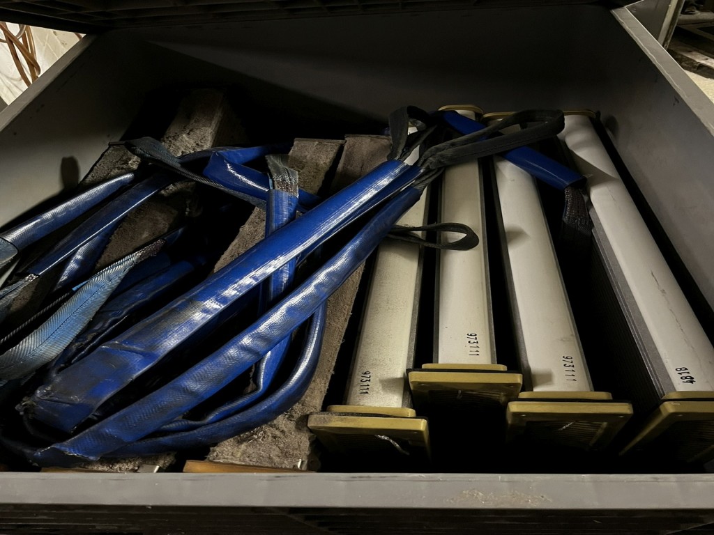 Cadre de tension, installation de postcombustion thermique et divers équipements mécaniques-13