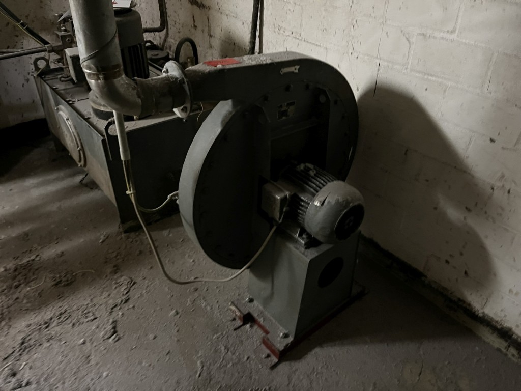 Cadre de tension, installation de postcombustion thermique et divers équipements mécaniques-18