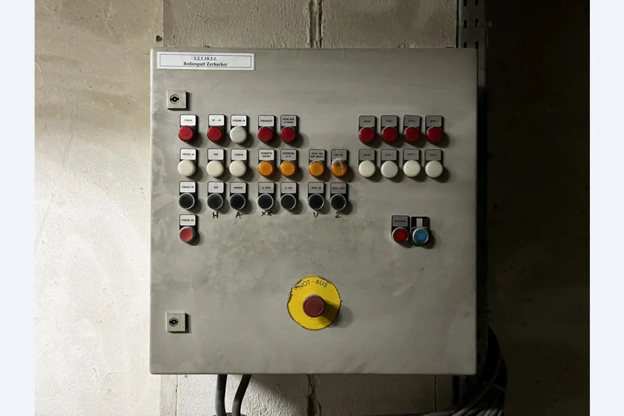 Cadre de tension, installation de postcombustion thermique et divers équipements mécaniques-20