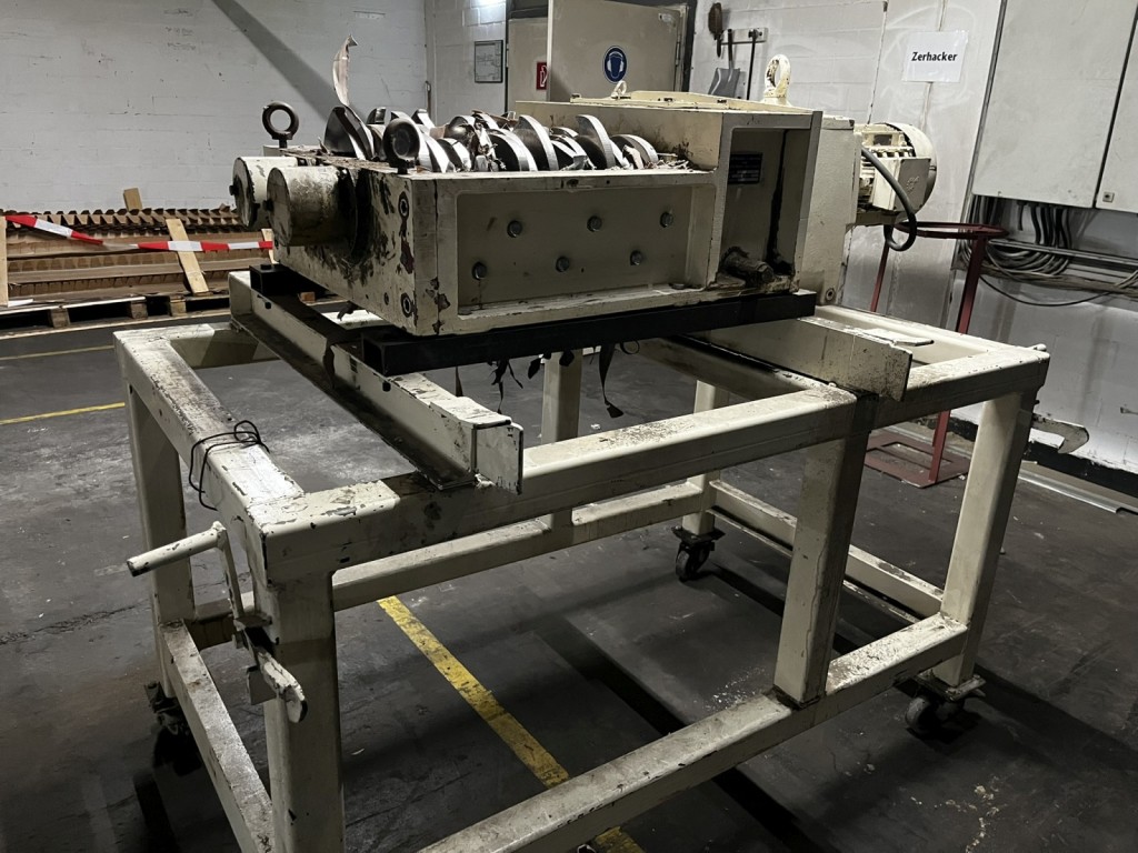 Cadre de tension, installation de postcombustion thermique et divers équipements mécaniques-3