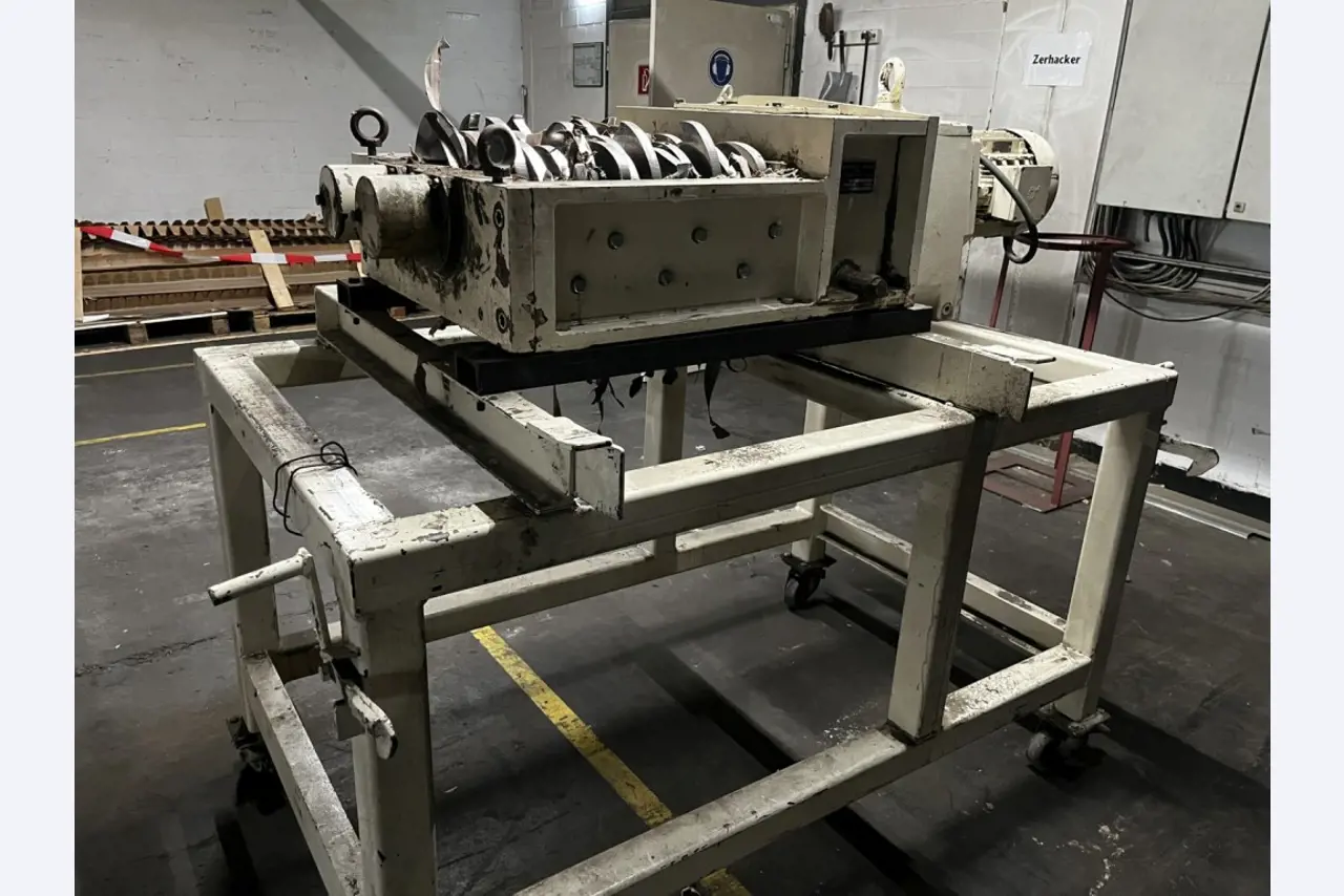 Cadre de tension, installation de postcombustion thermique et divers équipements mécaniques-3