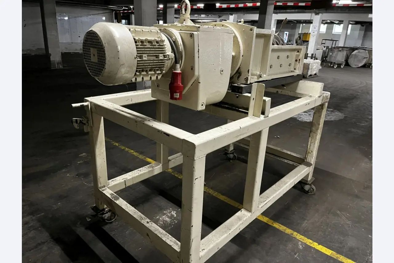 Cadre de tension, installation de postcombustion thermique et divers équipements mécaniques-1