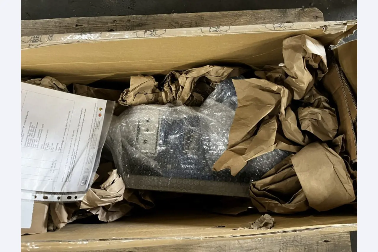 Cadre de tension, installation de postcombustion thermique et divers équipements mécaniques-1