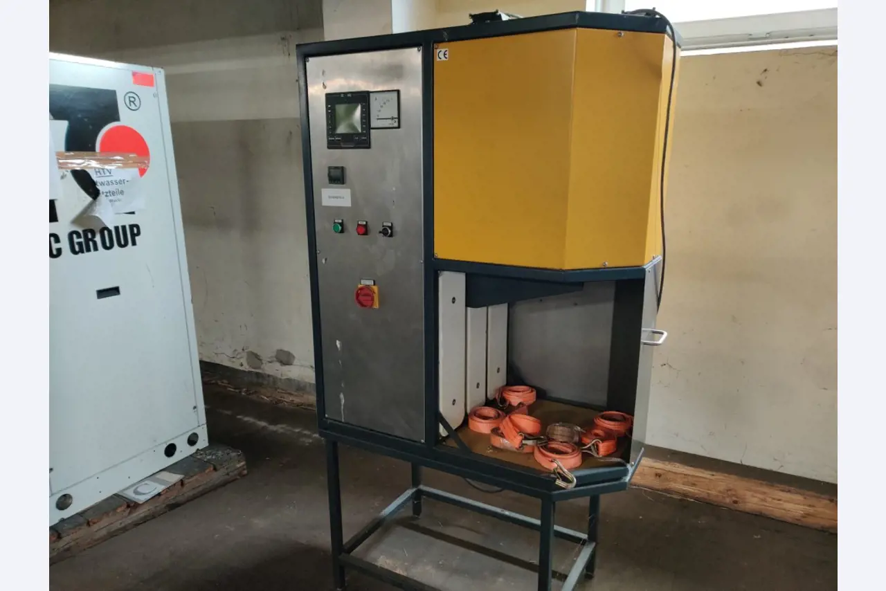 Cadre de tension, installation de postcombustion thermique et divers équipements mécaniques-2