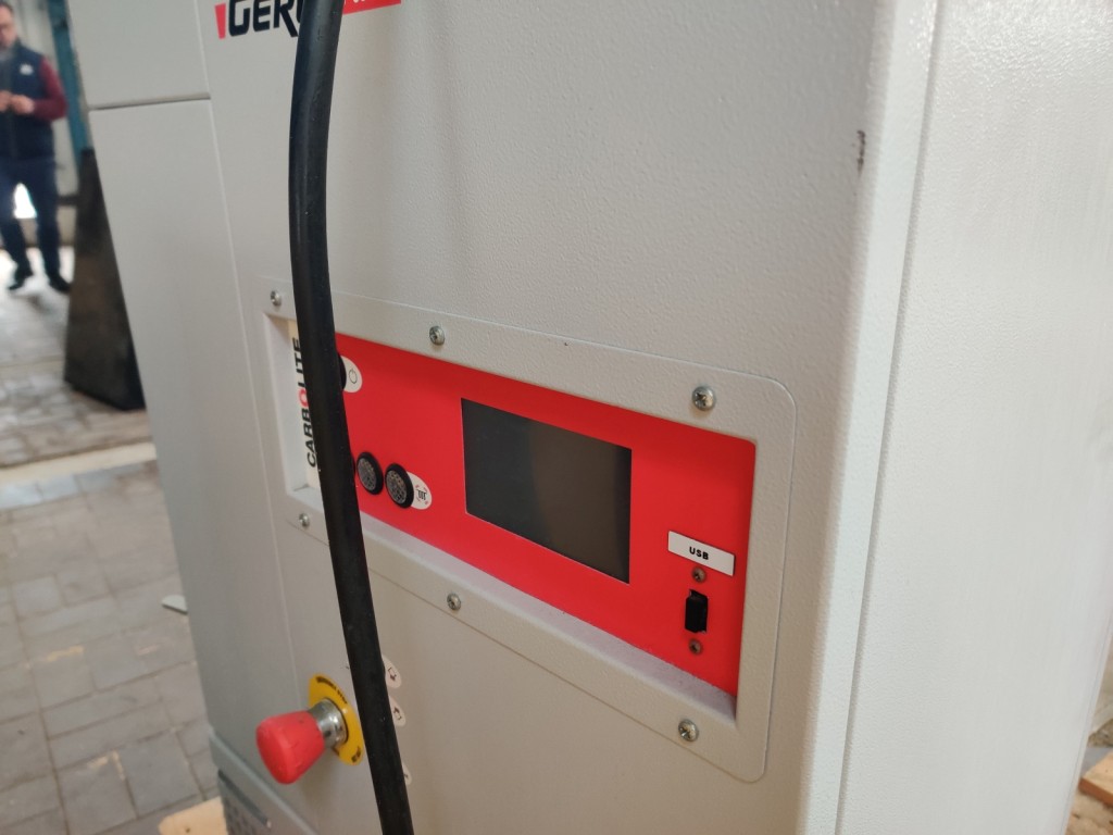 Cadre de tension, installation de postcombustion thermique et divers équipements mécaniques-3