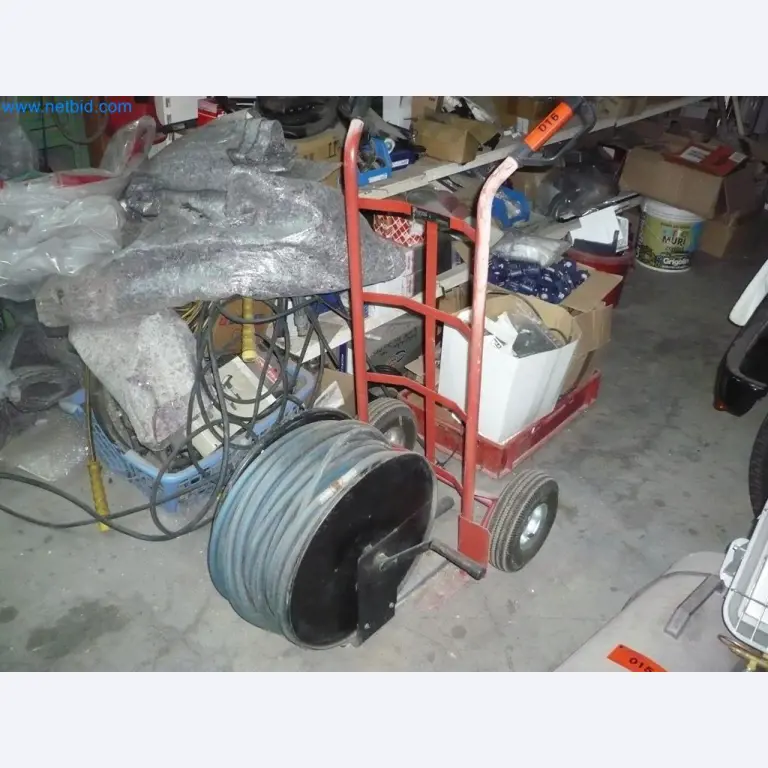 Ausstattung eines Montagebetriebes für Türen und Fenster-1