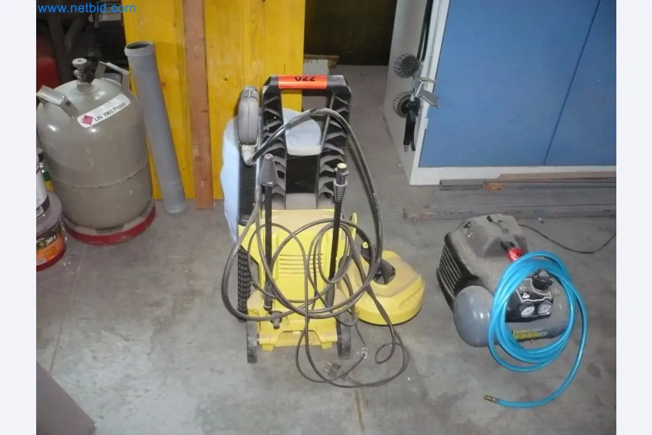 Vybavení montážní firmy pro dveře a okna-1