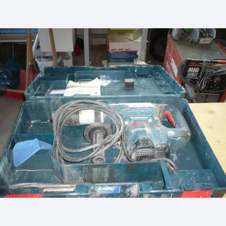 Vybavení montážní firmy pro dveře a okna-1