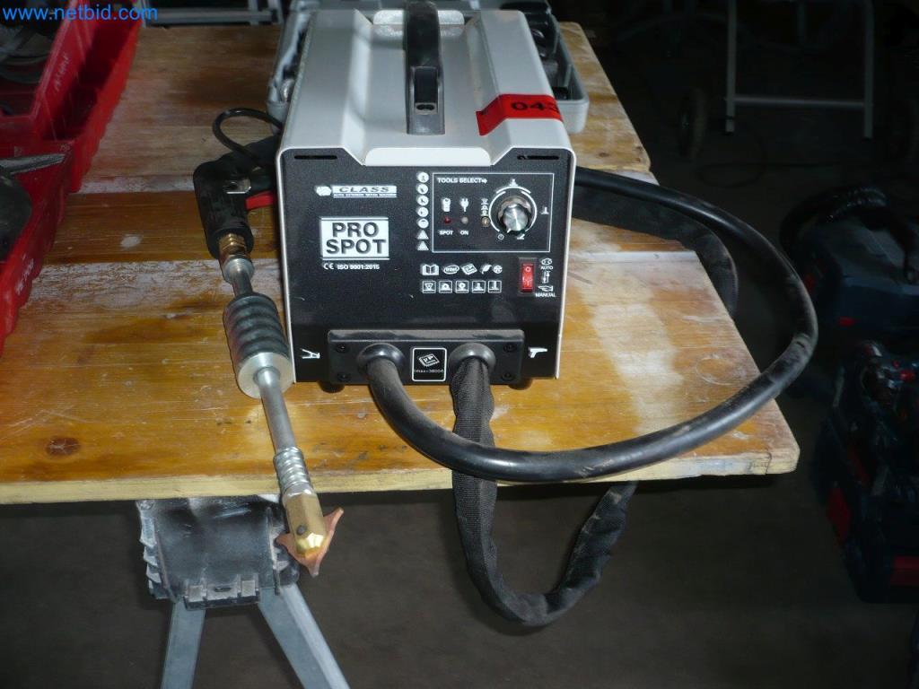 Equipment for a company for the assembly of doors and windows-1
