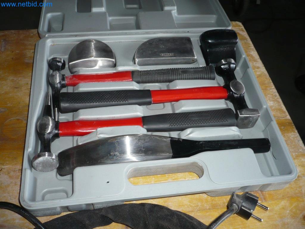 Equipment for a company for the assembly of doors and windows-2