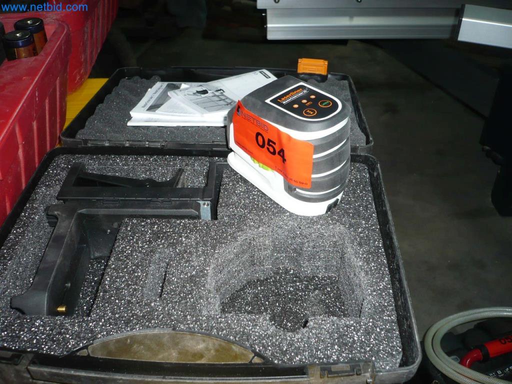 Vybavení montážní firmy pro dveře a okna-1