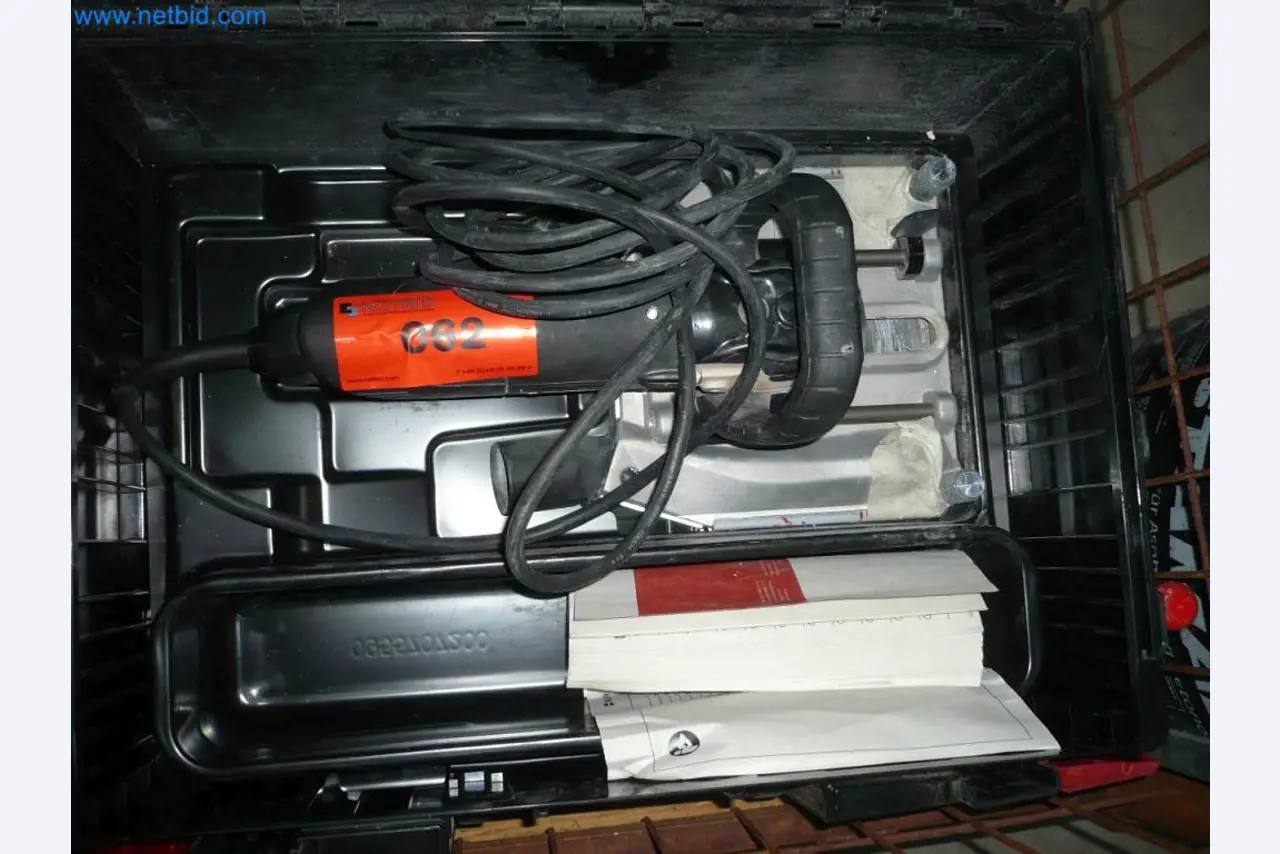 Equipamiento para una empresa de instalación de puertas y ventanas-1