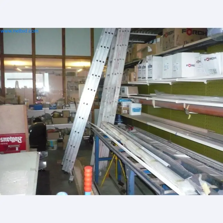 Ausstattung eines Montagebetriebes für Türen und Fenster-1