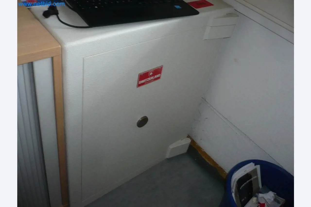 Vybavení montážní firmy pro dveře a okna-1