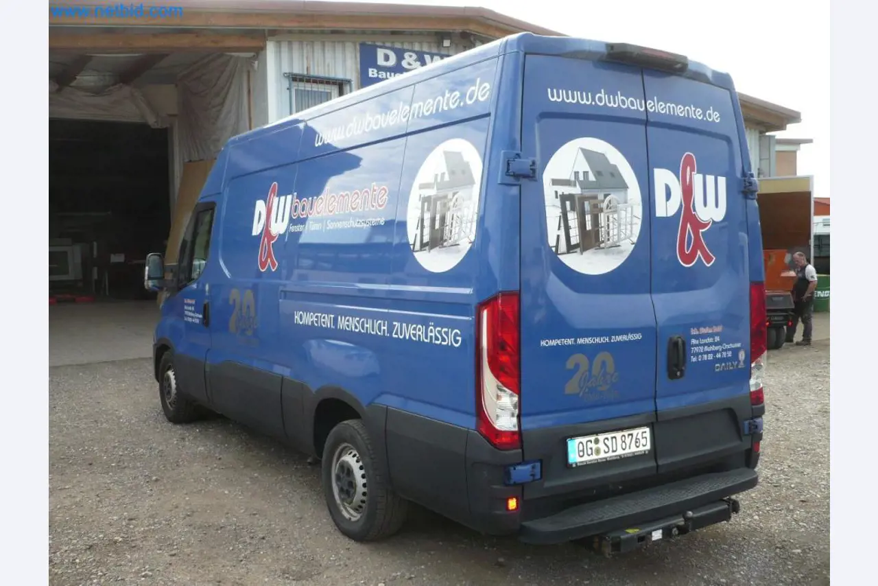Wyposażenie dla firmy zajmującej się montażem drzwi i okien-2