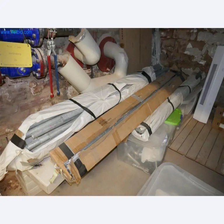 Equipamiento clínico en buen estado-2