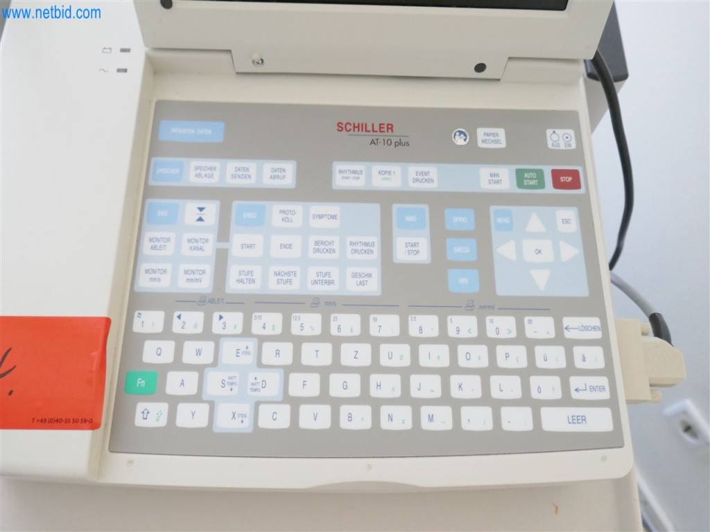 Equipamiento clínico en buen estado-9