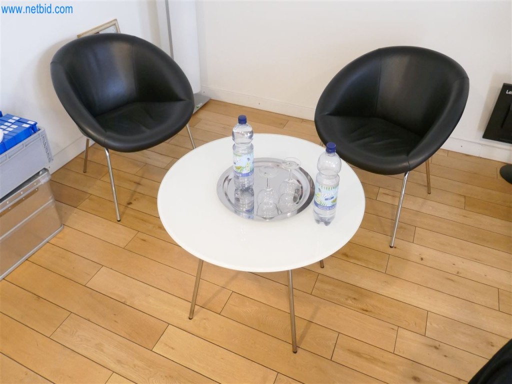 Equipamiento clínico en buen estado-1