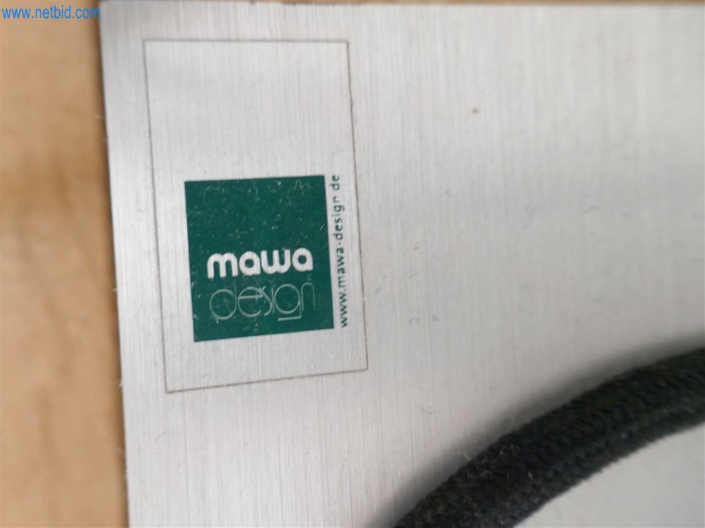 Equipamiento clínico en buen estado-4