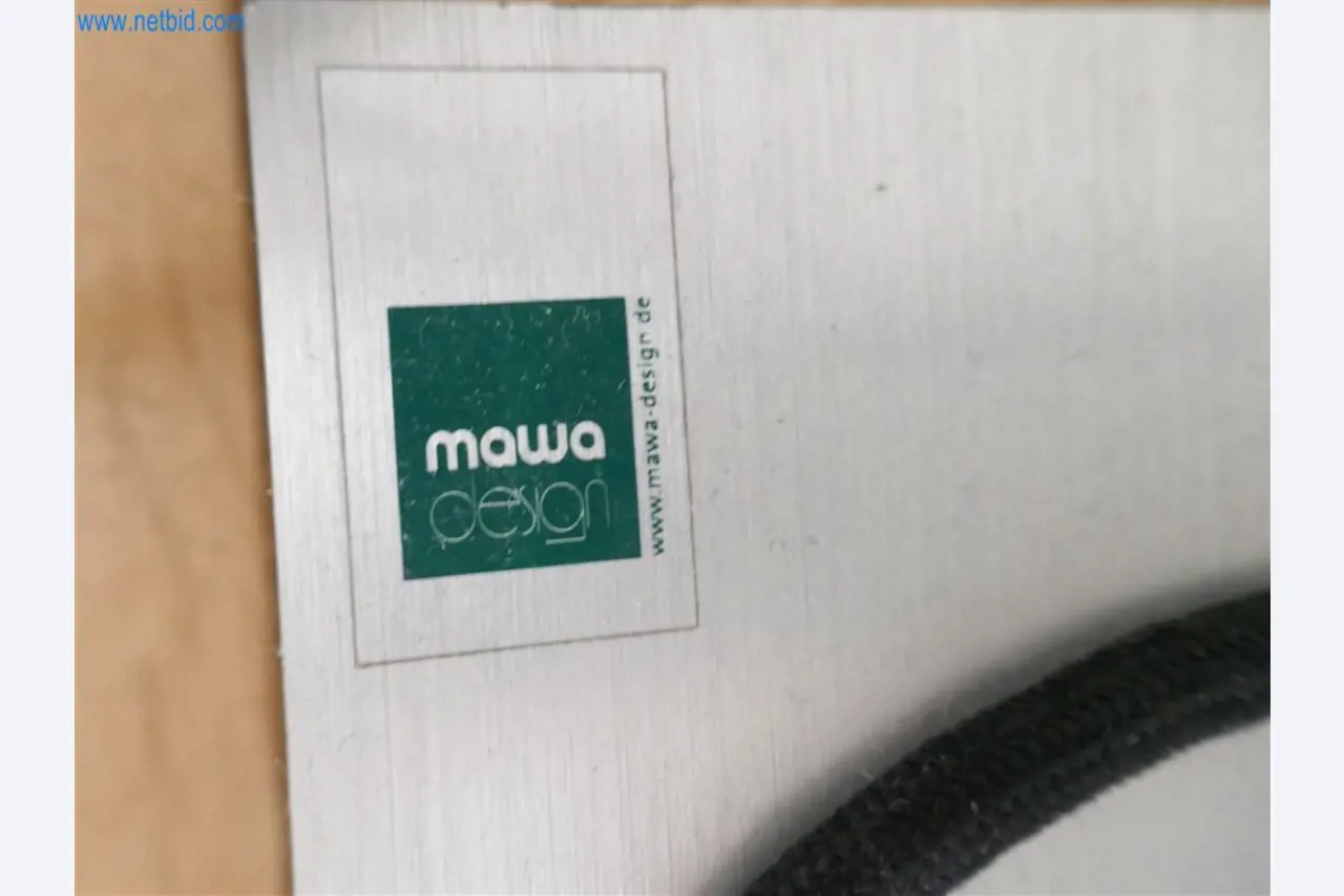 Equipamiento clínico en buen estado-4