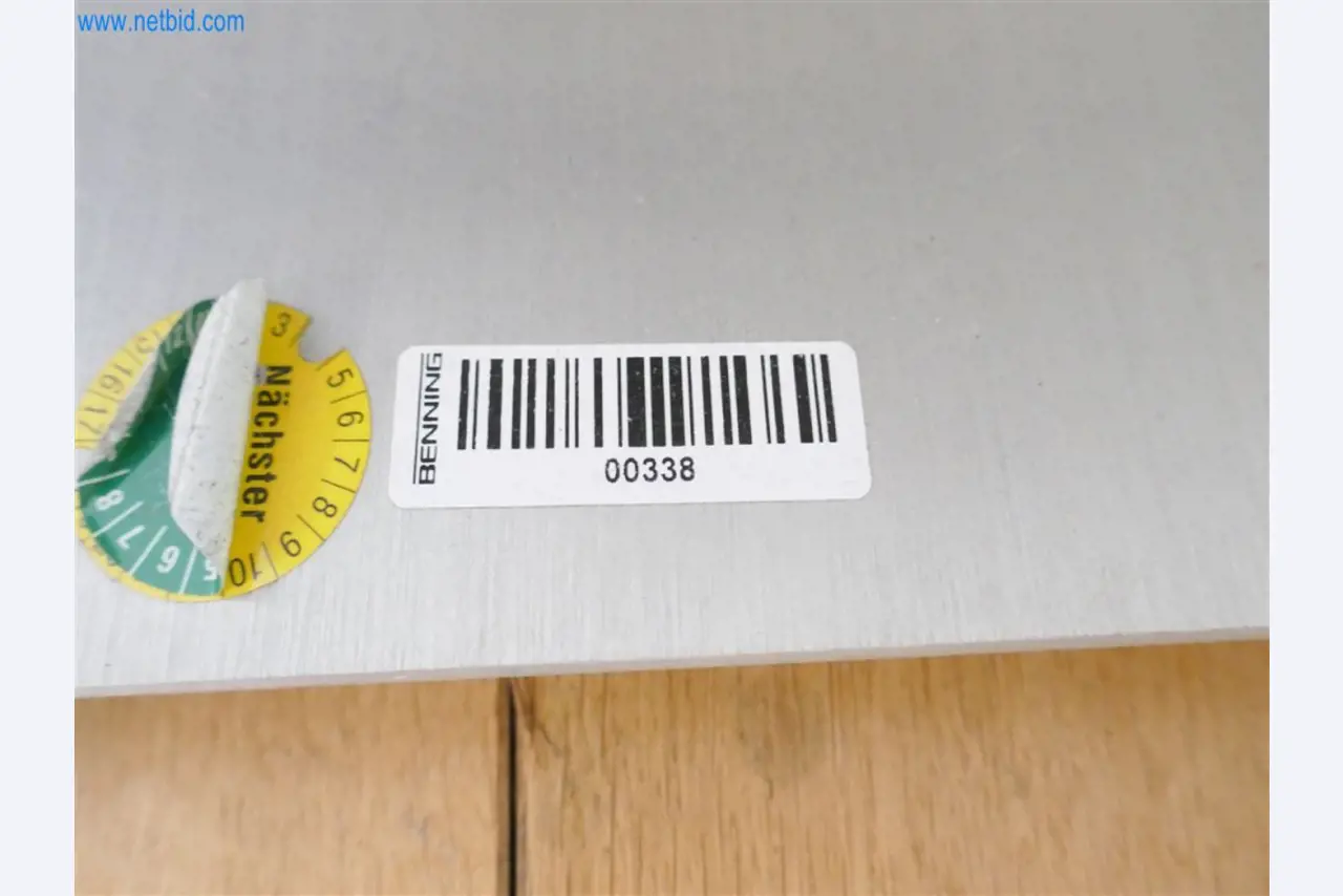 Equipamiento clínico en buen estado-5