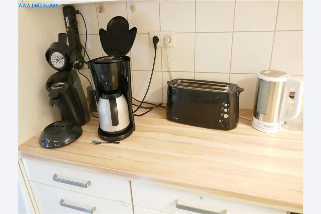 Equipamiento clínico en buen estado-1