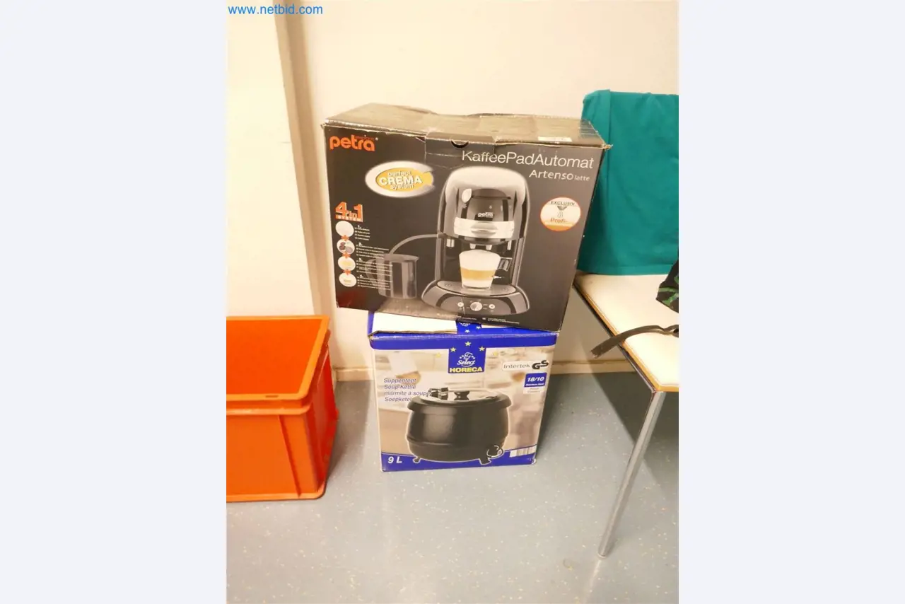 Equipamiento clínico en buen estado-4