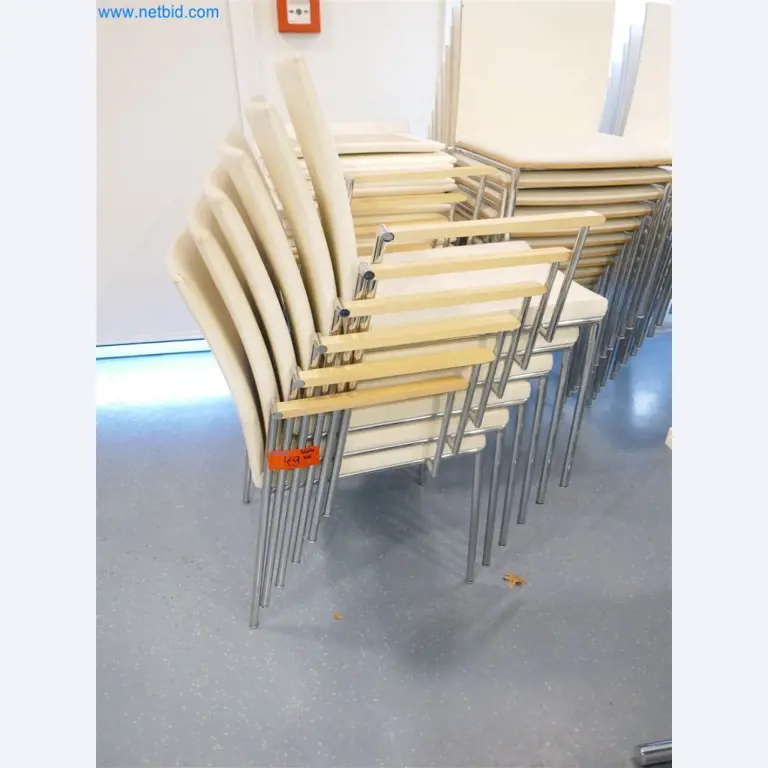 Well-kept clinic equipment-2