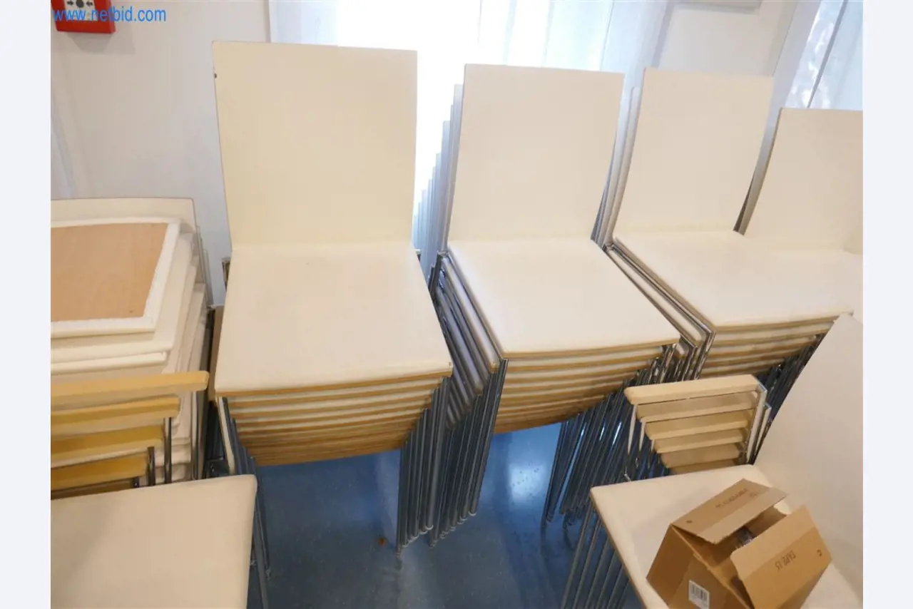 Well-kept clinic equipment-3