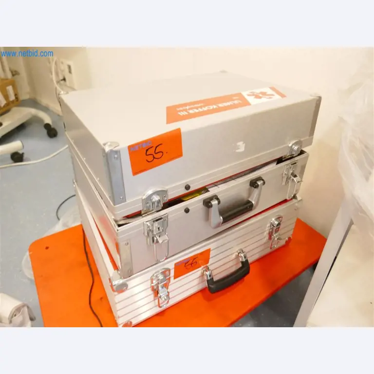 Equipamiento clínico en buen estado-1