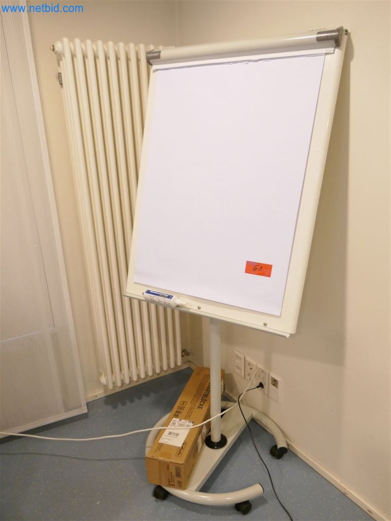 Equipamiento clínico en buen estado-2