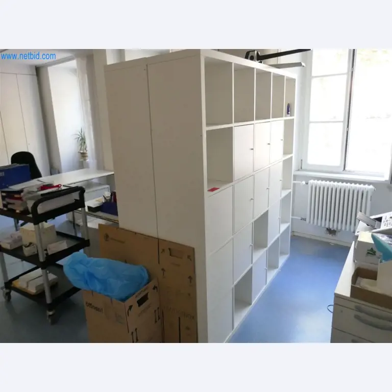 Equipamiento clínico en buen estado-3