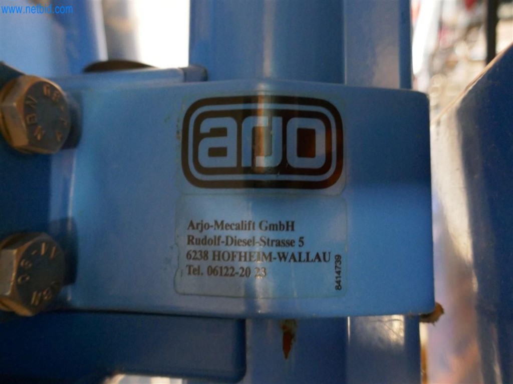 Equipamiento clínico en buen estado-4