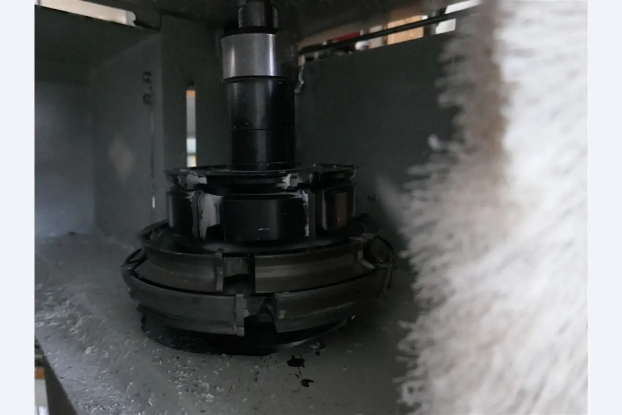 Machinery, equipment, fixed assets and current assets of a window manufacturer-2