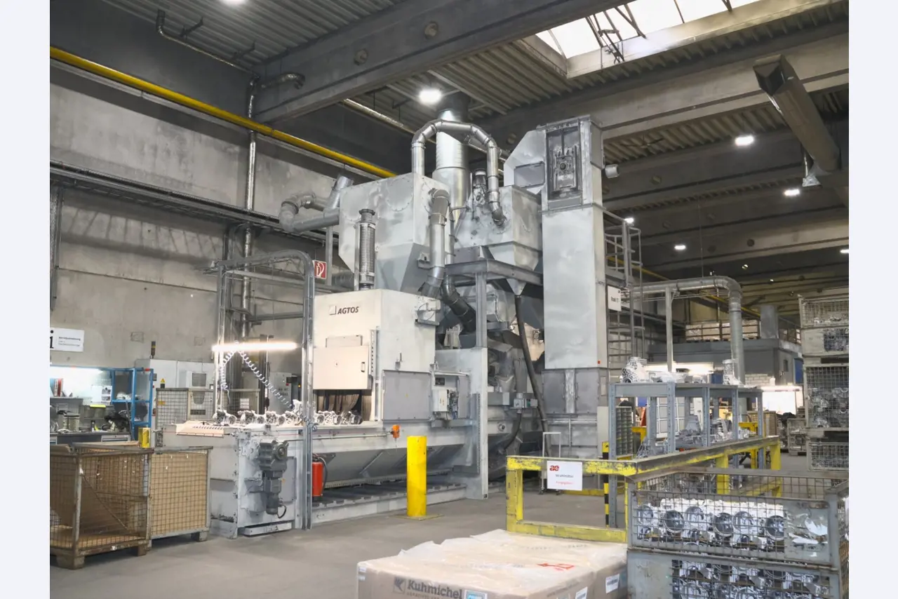 ae group - Melting store, Aluminum die casting machines 6,600 - 35,000 kN, Mechanical processing-10