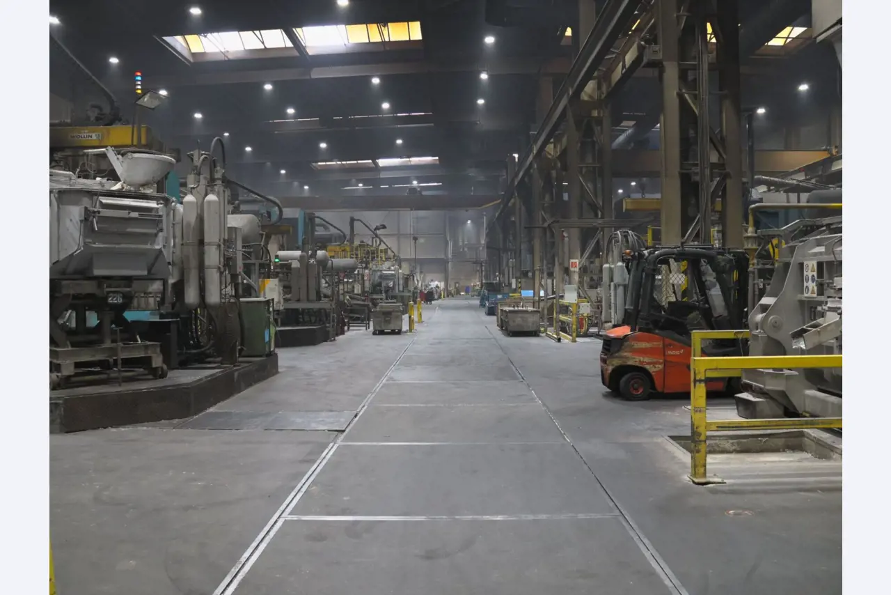 ae group - Melting store, Aluminum die casting machines 6,600 - 35,000 kN, Mechanical processing-5