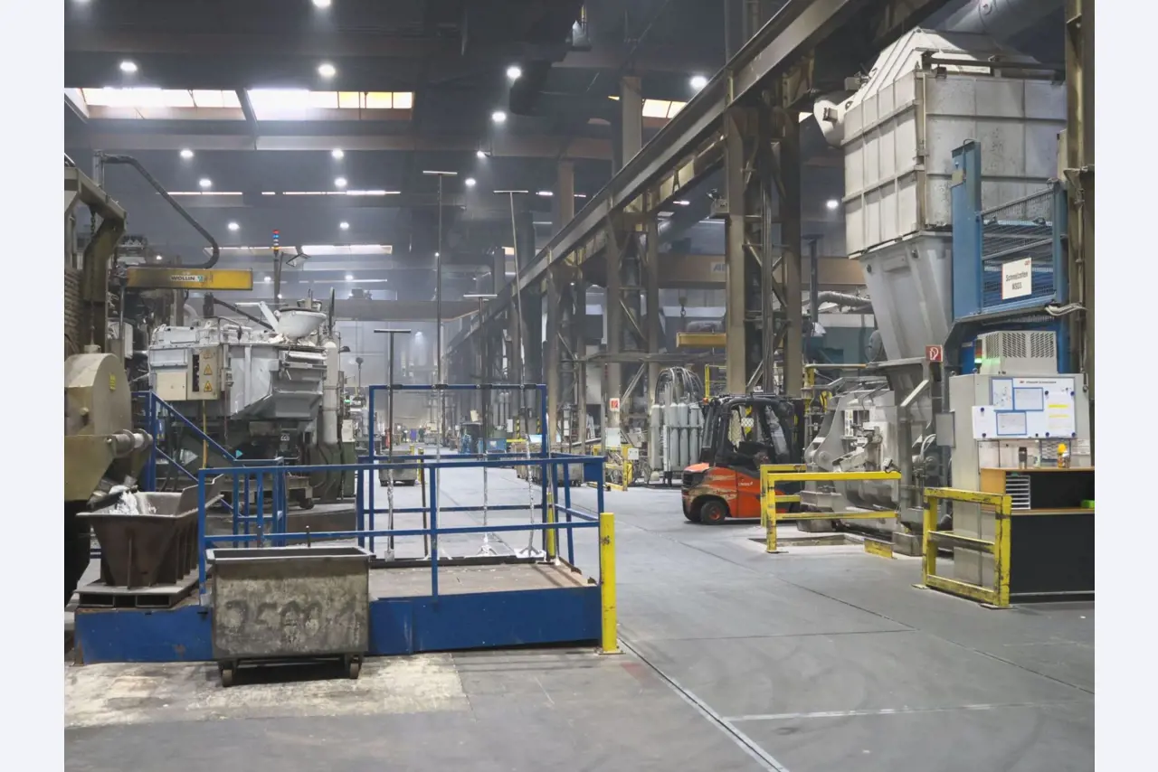 ae group - Melting store, Aluminum die casting machines 6,600 - 35,000 kN, Mechanical processing-6