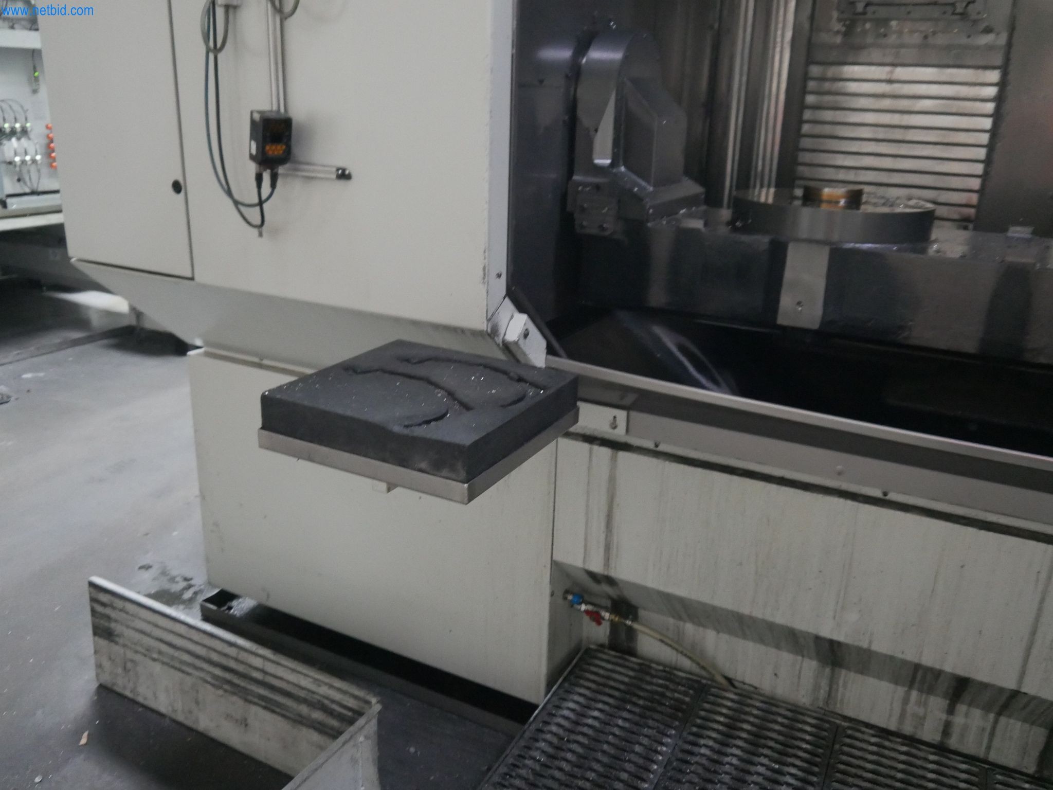 ae group - Melting store, Aluminum die casting machines 6,600 - 35,000 kN, Mechanical processing - PRIVATE TREATY SALE-2