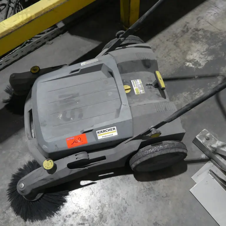 Manual Sweeper Kärcher Professional KM 70/15C